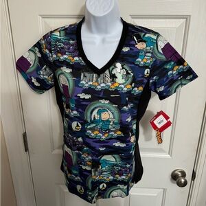 Peanuts Snoopy Halloween Scrubs Women Size XXS, V Neck 2 Pockets Lucy Linus NWT
